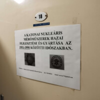 729686694