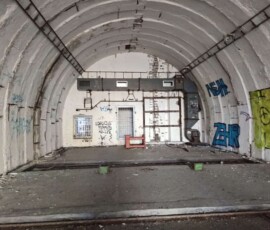 3711991296